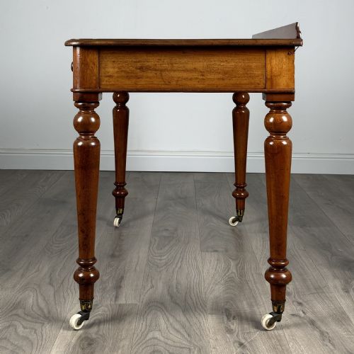 ANTIQUE 19TH CENTURY FINE QUALITY WRITING TABLE IN MAHOGANY - ADDITIONAL PHOTO 2