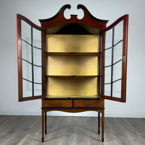 ANTIQUE 19TH CENTURY DISPLAY CABINET IN MAHOGANY - ADDITIONAL PHOTO 1