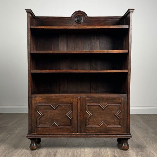 antique 20th century bookcase in oak - CATEGORY: ANTIQUE BOOKCASES - DATED EDWARDIAN