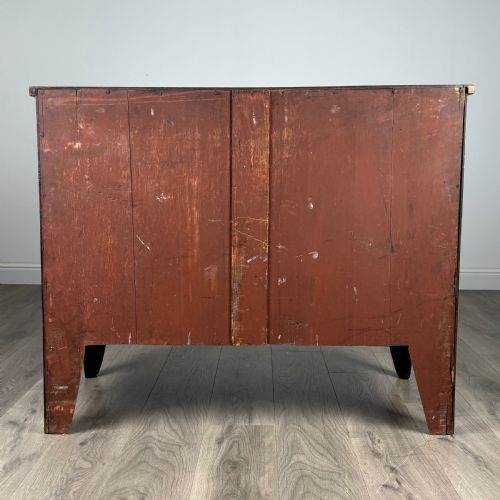 ANTIQUE 18TH CENTURY BOW FRONT CHEST OF DRAWERS IN MAHOGANY - ADDITIONAL PHOTO 4