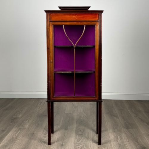 antique late 19th century display cabinet in mahogany - CATEGORY: ANTIQUE CABINETS - DATED VICTORIAN