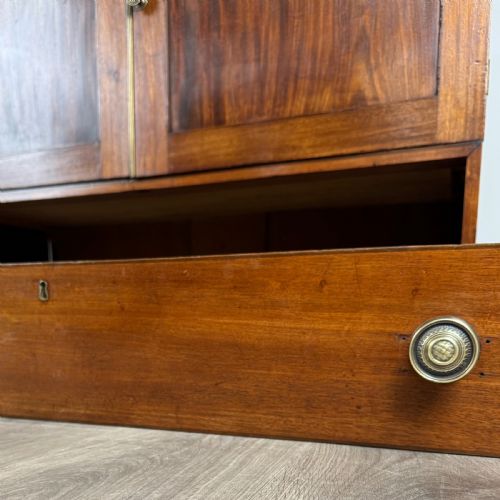 ANTIQUE 18TH CENTURY CUPBOARD IN MAHOGANY - ADDITIONAL PHOTO 11