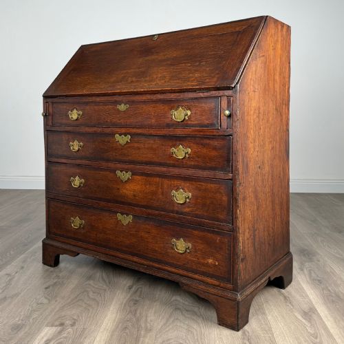 ANTIQUE 18TH CENTURY FINE QUALITY BUREAU IN OAK - ADDITIONAL PHOTO 2