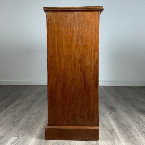 ANTIQUE 20TH CENTURY FINE QUALITY WALNUT CHEST OF DRAWERS - ADDITIONAL PHOTO 2