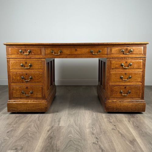 antique 19th century golden oak pedestal desk of the finest quality - CATEGORY: ANTIQUE DESKS - DATED VICTORIAN