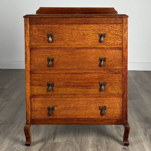 antique 20th century chest of drawers in oak - CATEGORY: ANTIQUE CHEST OF DRAWERS - DATED EDWARDIAN