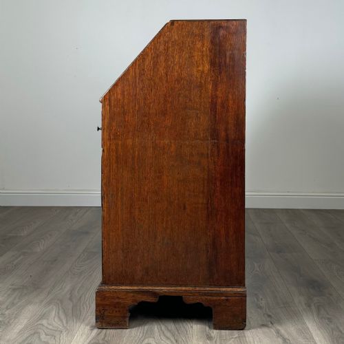 ANTIQUE 18TH CENTURY FINE QUALITY OAK BUREAU - ADDITIONAL PHOTO 3