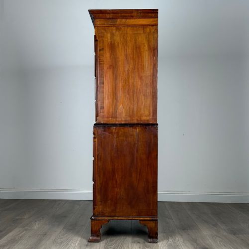 ANTIQUE EARLY 18TH CENTURY DWARF CHEST ON CHEST IN WALNUT - ADDITIONAL PHOTO 2