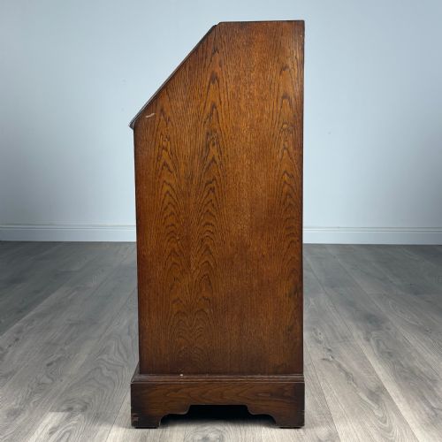 ANTIQUE 20TH CENTURY JACOBEAN STYLE BUREAU IN OAK - ADDITIONAL PHOTO 3