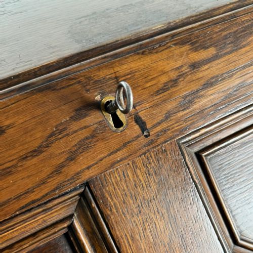 ANTIQUE 20TH CENTURY JACOBEAN STYLE BUREAU IN OAK - ADDITIONAL PHOTO 13