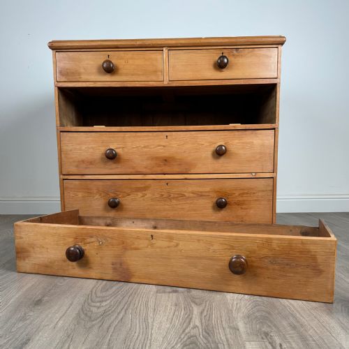 ANTIQUE 19TH CENTURY PINE CHEST OF DRAWERS - ADDITIONAL PHOTO 9