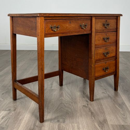 ANTIQUE 20TH CENTURY SINGLE PEDESTAL DESK IN OAK - ADDITIONAL PHOTO 7