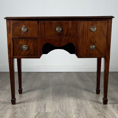 antique early 19th century sideboard in mahogany - CATEGORY: ANTIQUE SIDEBOARDS - DATED VICTORIAN
