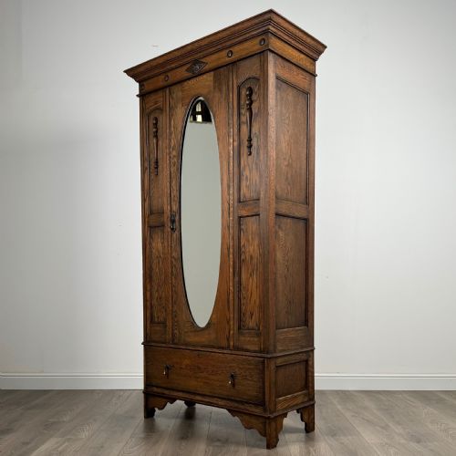 ANTIQUE 20TH CENTURY GOOD QUALITY WARDROBE IN OAK - ADDITIONAL PHOTO 2