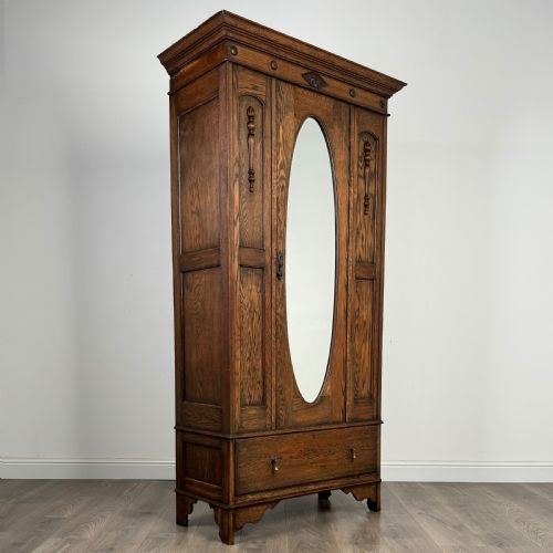 ANTIQUE 20TH CENTURY GOOD QUALITY WARDROBE IN OAK - ADDITIONAL PHOTO 8