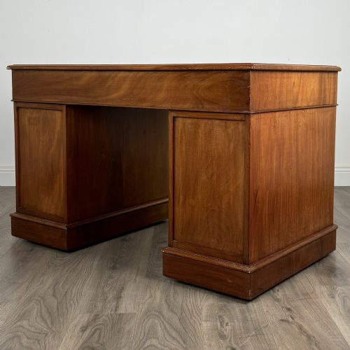 ANTIQUE 19TH CENTURY PEDESTAL DESK OF FINE QUALITY IN MAHOGANY - ADDITIONAL PHOTO 5