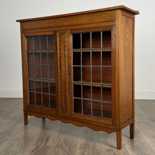 ANTIQUE 20TH CENTURY DISPLAY CABINET IN OAK - ADDITIONAL PHOTO 2