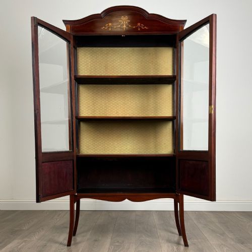 ANTIQUE 20TH CENTURY INLAID DISPLAY CABINET IN MAHOGANY - ADDITIONAL PHOTO 1