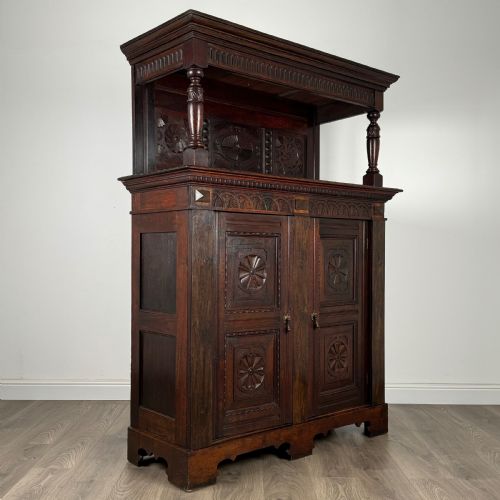 ANTIQUE 20TH CENTURY CARVED OAK CUPBOARD - ADDITIONAL PHOTO 8