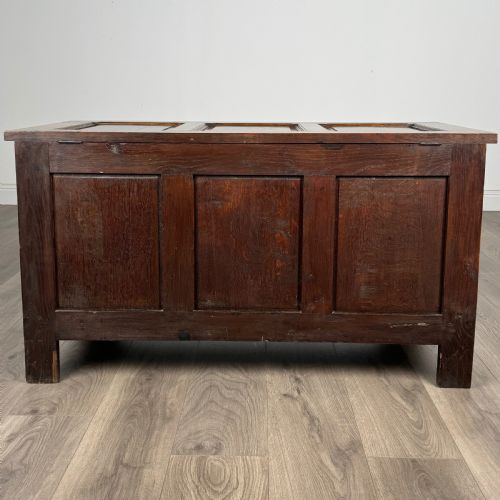 ANTIQUE 20TH CENTURY CARVED BLANKET BOX IN OAK - ADDITIONAL PHOTO 4