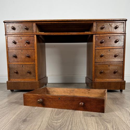 ANTIQUE 19TH CENTURY PEDESTAL DESK IN OAK - ADDITIONAL PHOTO 10