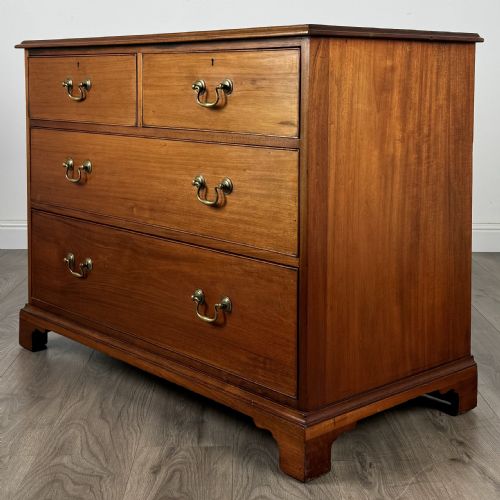 ANTIQUE 19TH CENTURY CHEST OF DRAWERS IN MAHOGANY - ADDITIONAL PHOTO 2