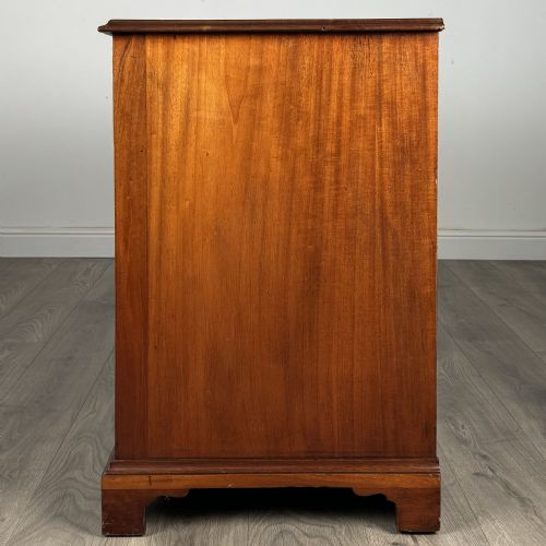 ANTIQUE 19TH CENTURY CHEST OF DRAWERS IN MAHOGANY - ADDITIONAL PHOTO 3