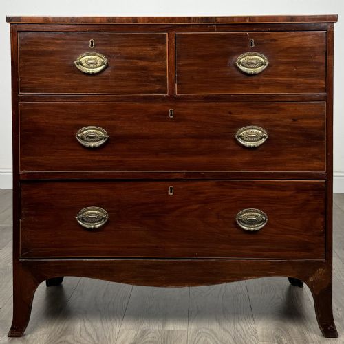 antique 18th century small chest of drawers in mahogany - CATEGORY: ANTIQUE CHEST OF DRAWERS - DATED GEORGIAN