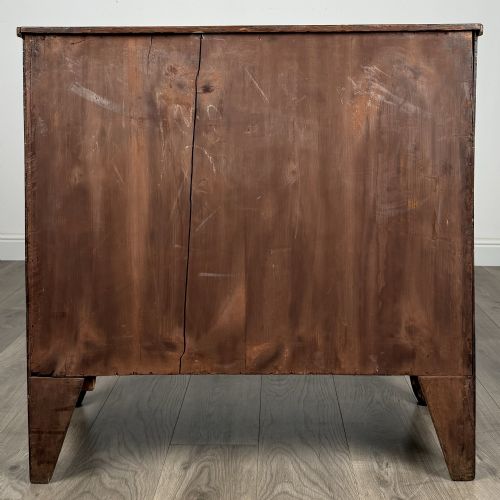 ANTIQUE 18TH CENTURY SMALL CHEST OF DRAWERS IN MAHOGANY - ADDITIONAL PHOTO 4
