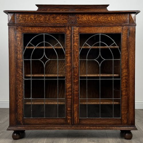 antique 20th century display cabinet in oak - CATEGORY: ANTIQUE BOOKCASES - DATED EDWARDIAN