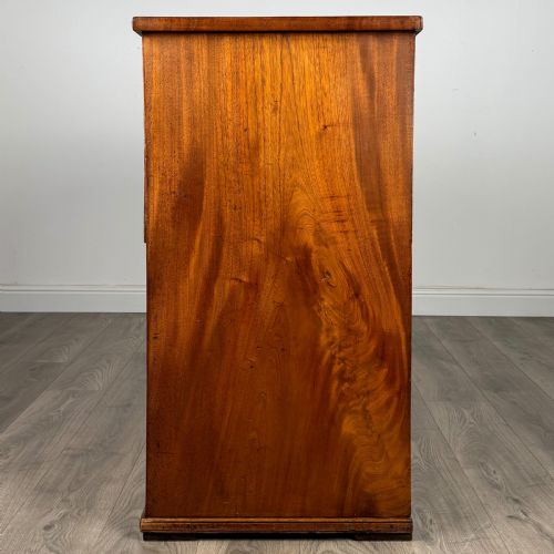 ANTIQUE 19TH CENTURY CHEST OF DRAWERS IN MAHOGANY - ADDITIONAL PHOTO 2