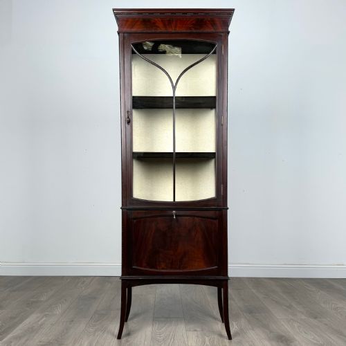 antique 20th century glazed display cabinet in mahogany - CATEGORY: ANTIQUE CABINETS - DATED EDWARDIAN