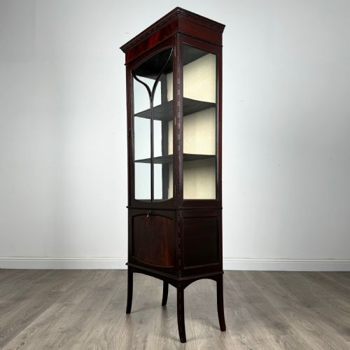 ANTIQUE 20TH CENTURY GLAZED DISPLAY CABINET IN MAHOGANY - ADDITIONAL PHOTO 2
