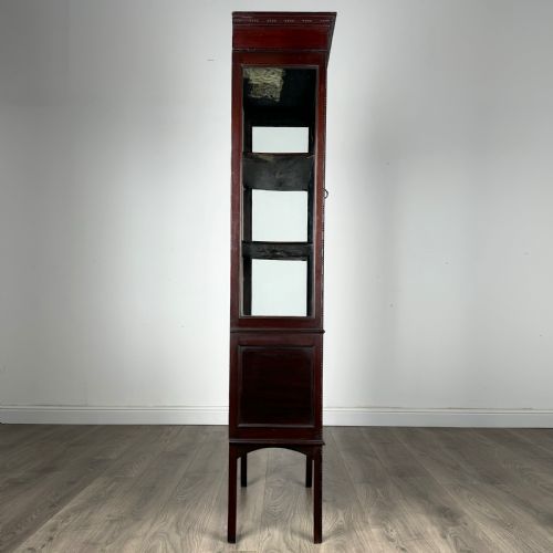 ANTIQUE 20TH CENTURY GLAZED DISPLAY CABINET IN MAHOGANY - ADDITIONAL PHOTO 7