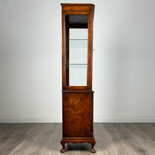 ANTIQUE 20TH CENTURY DISPLAY CABINET IN WALNUT - ADDITIONAL PHOTO 7