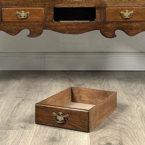 ANTIQUE 18TH CENTURY CUPBOARD IN OAK - ADDITIONAL PHOTO 9