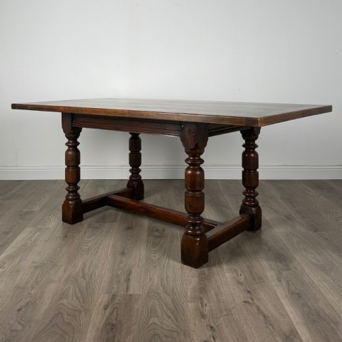 antique 20th century fine quality dining table in solid oak - CATEGORY: ANTIQUE TABLES - DATED EDWARDIAN