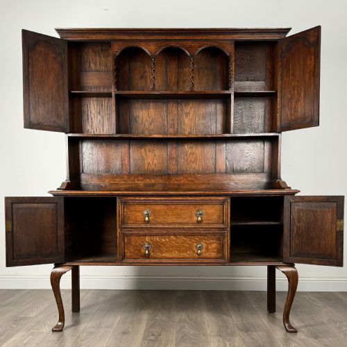 ANTIQUE LATE 19TH CENTURY QUEEN ANNE STYLE DRESSER IN OAK - ADDITIONAL PHOTO 1