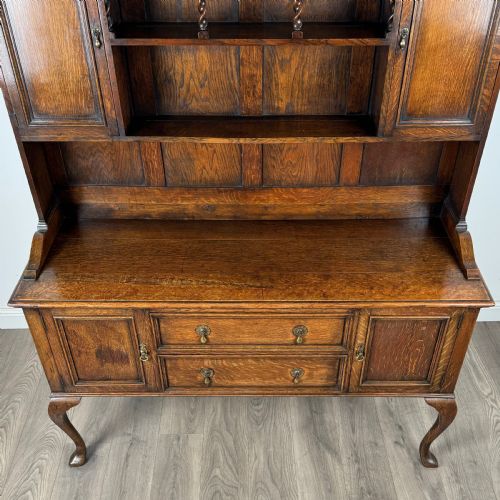 ANTIQUE LATE 19TH CENTURY QUEEN ANNE STYLE DRESSER IN OAK - ADDITIONAL PHOTO 9