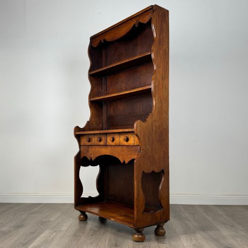 ANTIQUE UNUSUAL 19TH CENTURY DRESSER IN OAK - ADDITIONAL PHOTO 1