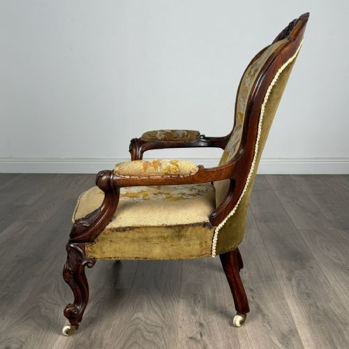 ANTIQUE 19TH CENTURY FINE QUALITY ARMCHAIR IN WALNUT - ADDITIONAL PHOTO 1
