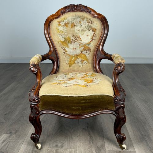 ANTIQUE 19TH CENTURY FINE QUALITY ARMCHAIR IN WALNUT - ADDITIONAL PHOTO 7