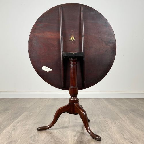 ANTIQUE 18TH CENTURY TILT TOP TABLE IN MAHOGANY - ADDITIONAL PHOTO 2