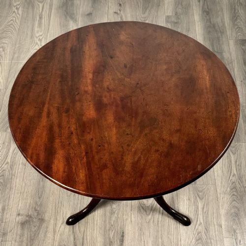 ANTIQUE 18TH CENTURY TILT TOP TABLE IN MAHOGANY - ADDITIONAL PHOTO 3