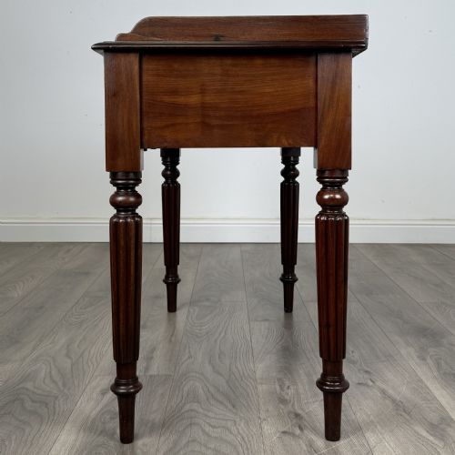 ANTIQUE 19TH CENTURY WRITING TABLE IN MAHOGANY - ADDITIONAL PHOTO 2