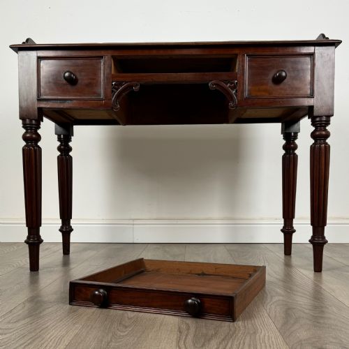 ANTIQUE 19TH CENTURY WRITING TABLE IN MAHOGANY - ADDITIONAL PHOTO 9