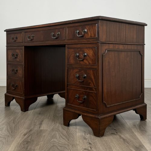 ANTIQUE 20TH CENTURY PEDESTAL DESK IN MAHOGANY - ADDITIONAL PHOTO 1