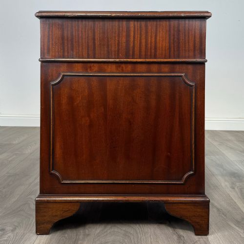 ANTIQUE 20TH CENTURY PEDESTAL DESK IN MAHOGANY - ADDITIONAL PHOTO 2