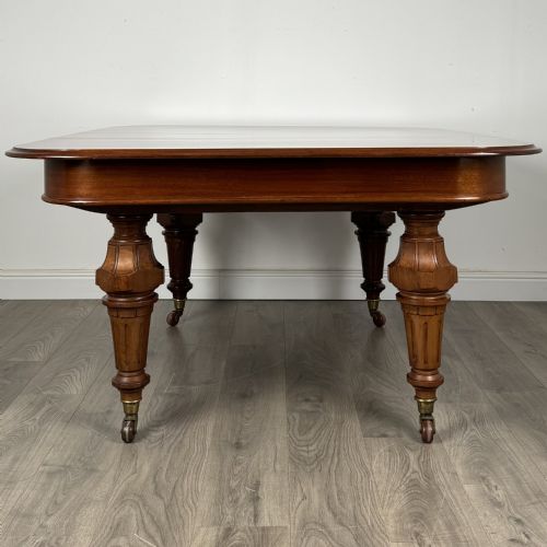 ANTIQUE LARGE 19TH CENTURY DINING TABLE OF FINEST QUALITY - ADDITIONAL PHOTO 3