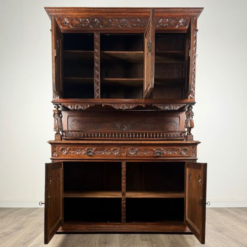 ANTIQUE 19TH CENTURY FRENCH BRETON SIDEBOARD IN CHESTNUT - ADDITIONAL PHOTO 1